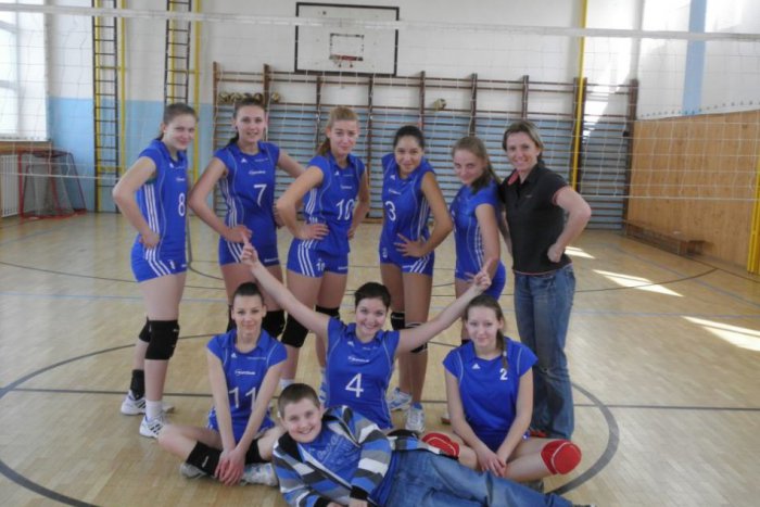 Ilustračný obrázok k článku Krásne chvíle spišskonovoveského volejbalu: Kadetky mieria na Majstrovstvá Slovenska!
