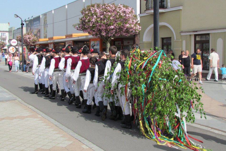 Ilustračný obrázok k článku Tradičný jarný jurmarok v Michalovciach: Na čo všetko sa môžeme tešiť?