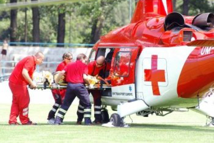 Ilustračný obrázok k článku Veľká nehoda na R1: V jednom z áut sedelo polročné dieťa, vodiča previezol vrtuľník