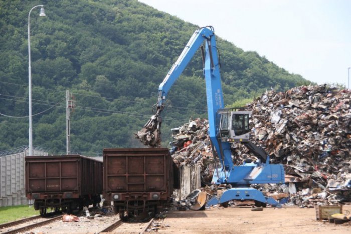 Ilustračný obrázok k článku Koniec krádežiam značiek, či poklopov? Odborník to vidí inak ako vláda