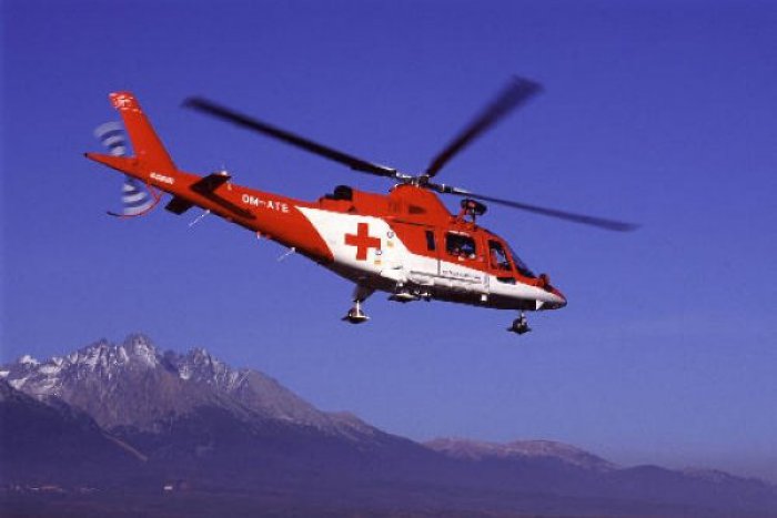 Ilustračný obrázok k článku Do Banskobystričana (38) vletel mladík (19) na BMW: Pri záchrane zasahoval vrtulník