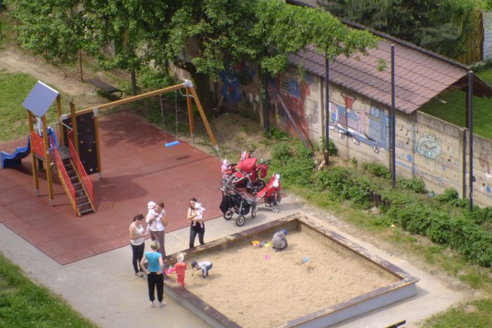 Ilustračný obrázok k článku Obnova detských ihrísk: Mesto Žilina sa pustilo do opráv