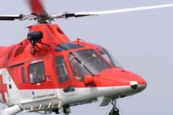 Ilustračný obrázok k článku Nešťastie v Moravciach: Muž (38) sa zrútil z výšky, na ihrisku zasahoval vrtuľník