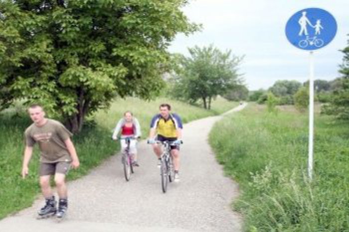 Ilustračný obrázok k článku Na Slovensku by každý rok malo pribudnúť 125 kilometrov cyklotrás: Zišli by sa aj u nás