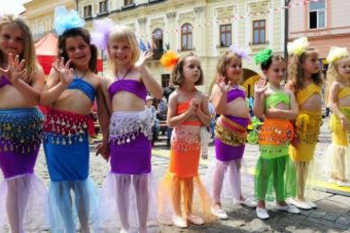 Ilustračný obrázok k článku VIDEO: Zvolenské námestie zaplavili tancujúce deti