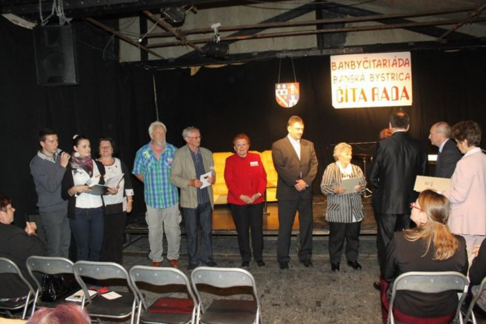 Ilustračný obrázok k článku FOTO: v Záhrade CNK sa stretlo množstvo osobností a Banská Bystrica čítala (rada)