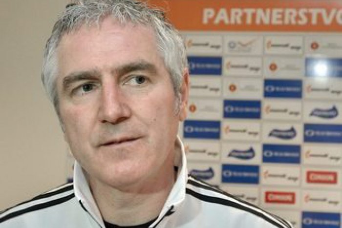 Ilustračný obrázok k článku Jozef Vukušič odchádza z FC Nitra: Novým koučom sa stal Ladislav Šimčo