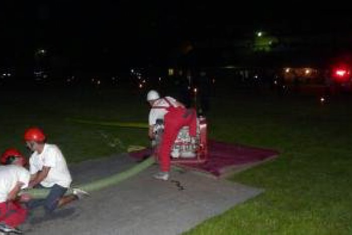 Ilustračný obrázok k článku Dobrovoľní hasiči na súťaži v Jelšave? Museli si poradiť s nedostatkom svetla