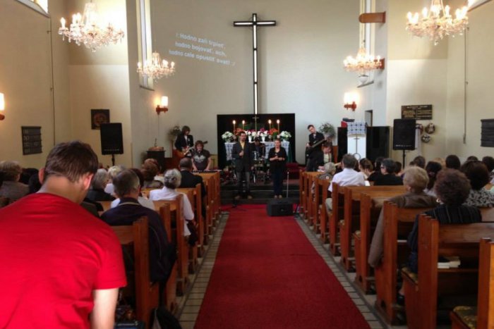 Ilustračný obrázok k článku Stretnutie evanjelikov z tornaľskej farnosti: Spoločný guláš a aj koncert v kostole