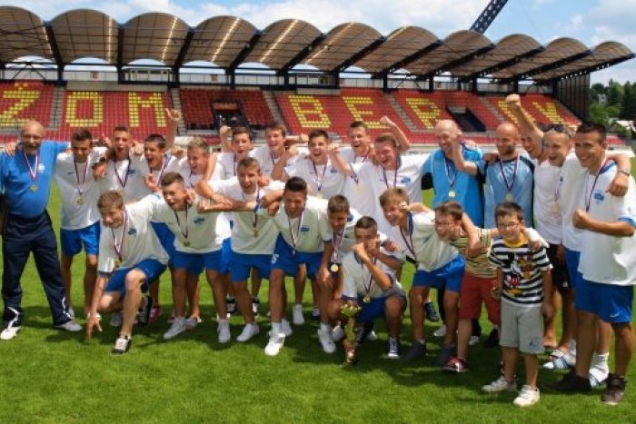 Ilustračný obrázok k článku Skvelý úspech nitrianskeho futbalu: Starší žiaci FC Nitra sa stali majstrami Slovenska!