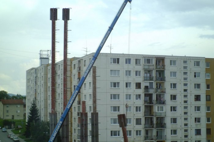 Ilustračný obrázok k článku Na sídlisku Šváby miznú komíny z kotolne, obyvateľov čakajú aj rozkopávky