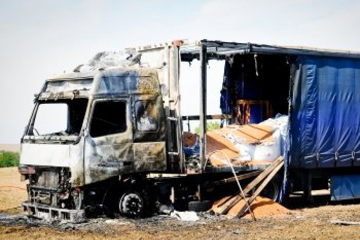 Ilustračný obrázok k článku Ohnivá hrôza na ceste: Kabínu kamióna zachvátil rozsiahly požiar
