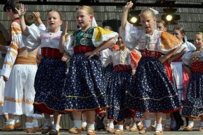 Ilustračný obrázok k článku Spišský salaš ožije folklórom: Príďte na 42. ročník Spišských folklórnych slávností