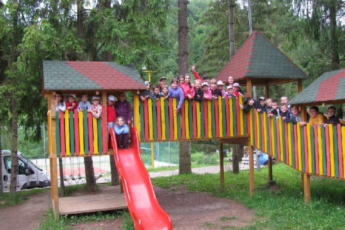 Ilustračný obrázok k článku Školáci z Hviezdoslavky si užili školu v prírode naplno