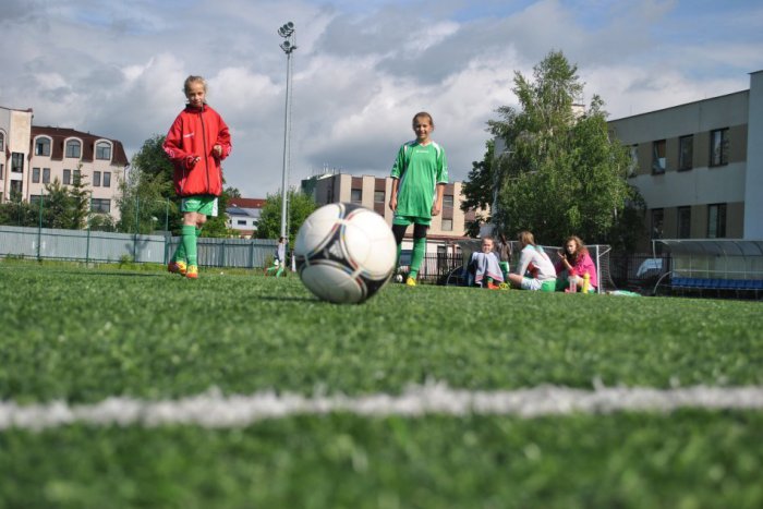 Ilustračný obrázok k článku Futbalistky zo ZŠ Z. Nejedlého majsterkami Slovenska: Mikolajová si vystrieľala pobyt v Juventuse Turín