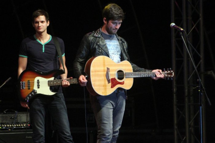 Ilustračný obrázok k článku Slávnostný galavečer ukončil slávnosti: Vystúpil aj Štefan Pčelár s kapelou Jamestown