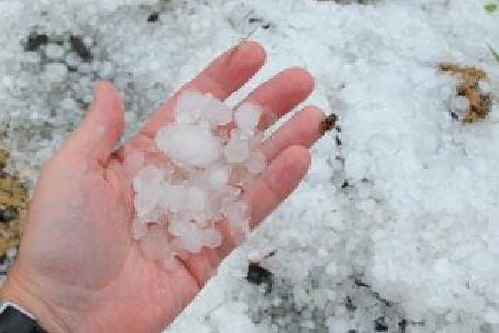 Ilustračný obrázok k článku Dajte pozor na vystrájanie počasia: Na Bystricu sa môže rútiť ľad a to nie je všetko!