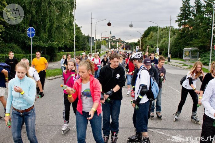 Ilustračný obrázok k článku Atmosféra, akú v meste len tak nezažijete: Hromadne na korčuliach ulicami Nitry!