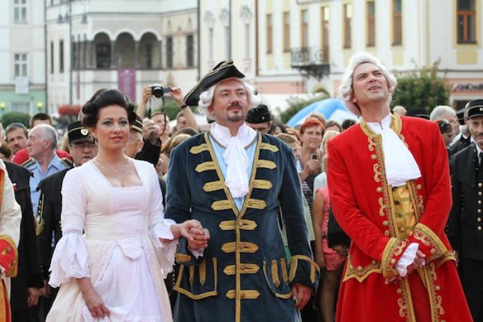 Ilustračný obrázok k článku FOTO: Spoznali by ste ich? Manželia Gogolovci ako pár z čias Márie Terézie