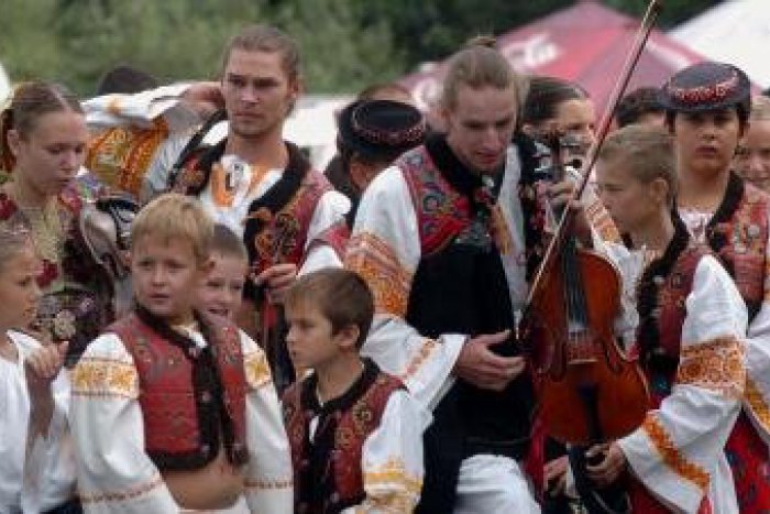 Ilustračný obrázok k článku Festival Očovská hruda jubiluje: Galaprogram, jarmok aj pochúťky pre gurmánov