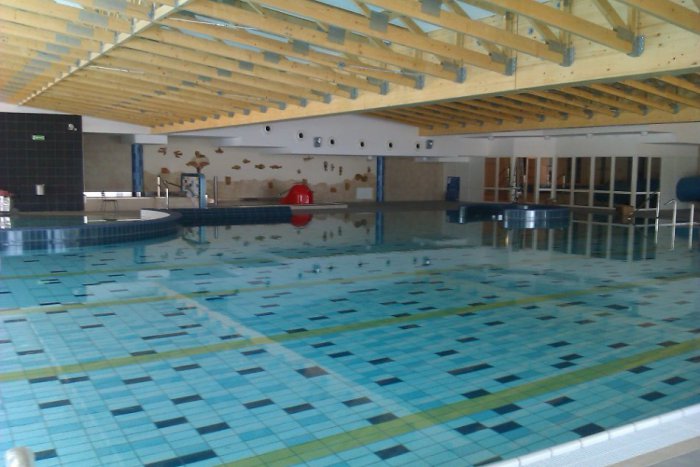 Ilustračný obrázok k článku V akvaparku Kováčová bola v 2 bazénoch nekvalitná voda: Problém už vyriešili, zákaz kúpania neplatí!