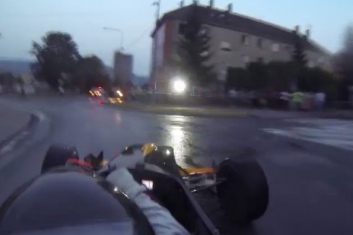 Ilustračný obrázok k článku VIDEO, ktoré sa oplatí vidieť: Formula brázdila ulice Svidníka!