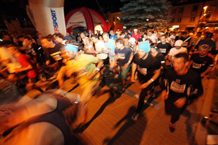 Ilustračný obrázok k článku Košice Night Run 2013: Historickým centrom mesta bežalo 1 300 ľudí