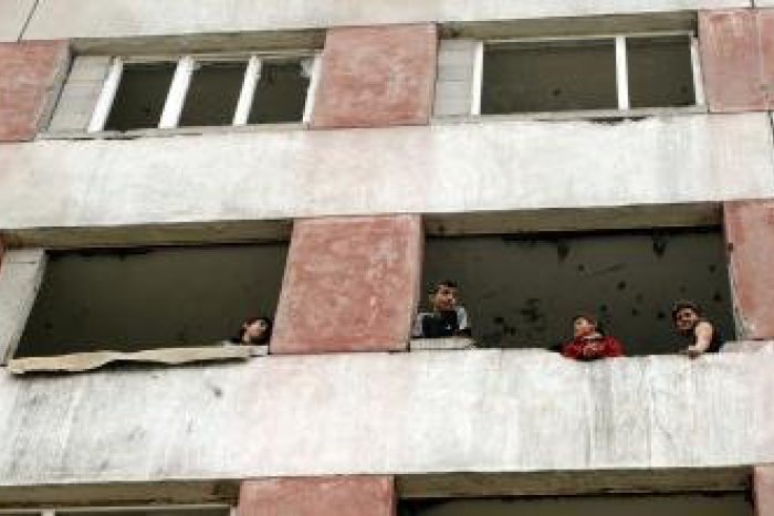 Ilustračný obrázok k článku Mladíci z Luníka IX vyčíňali na ulici: Žene peňaženku vytrhli rovno z ruky!