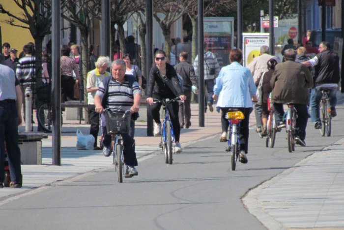 Ilustračný obrázok k článku Skvelá správa pre bystrických cyklistov. Kedy by sa mohli dočkať novej cyklotrasy?