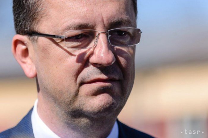 Ilustračný obrázok k článku Až 300 účastníkov vzdalo úctu padlým vojakom v SNP. Pochodu sa zúčastnil aj minister Glváč