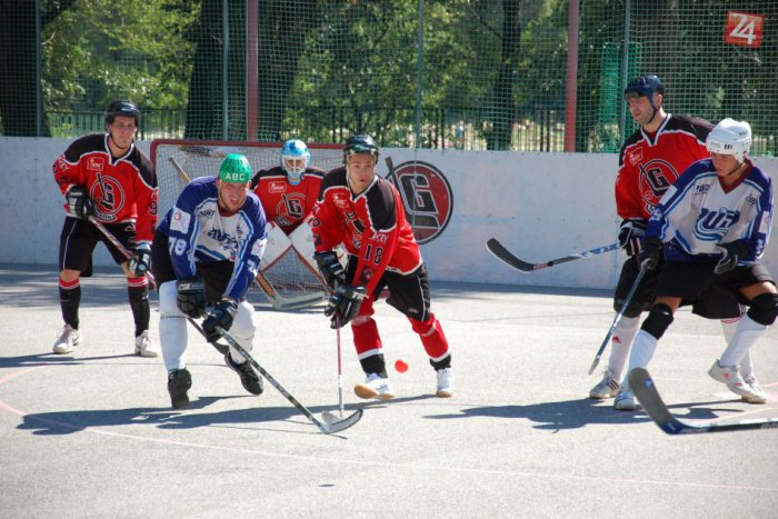 Ilustračný obrázok k článku Mesto podporilo hokejbalistov: Ich mládežnícke stredisko sa sťahuje do Bystrice