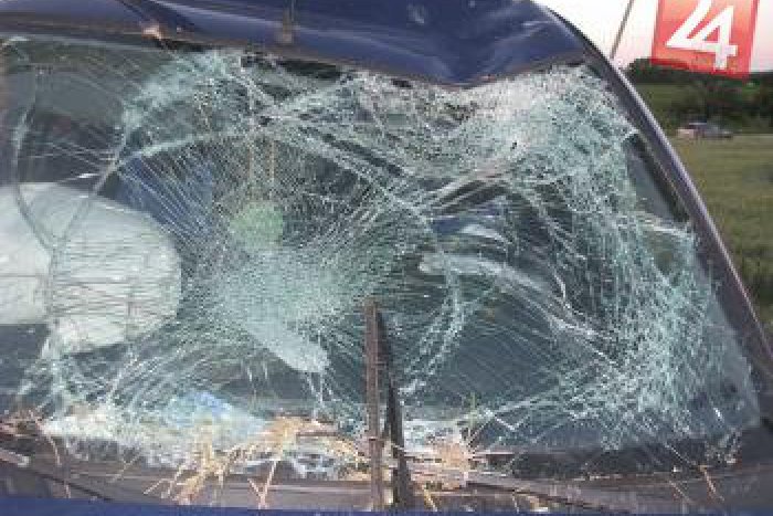 Ilustračný obrázok k článku Na ceste z Prešova došlo k tragédii: Fiat sa čelne zrazil s kamiónom!