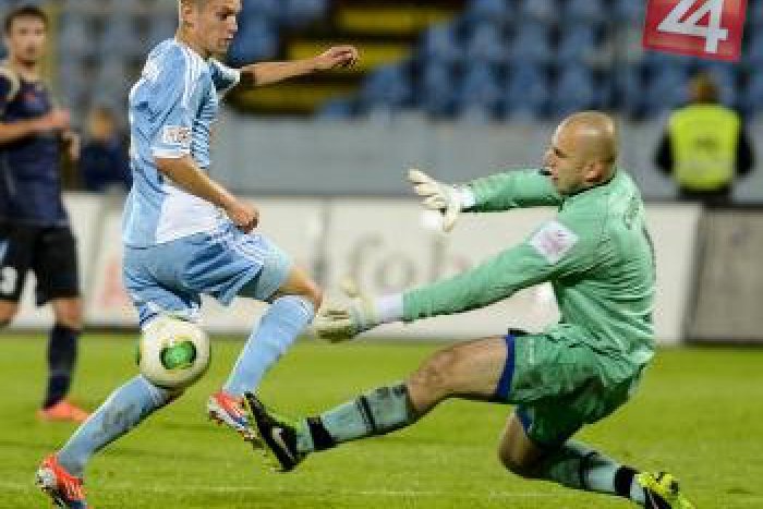 Ilustračný obrázok k článku Slovan zhltol Nitru ako malinu: Futbalisti s ďalšou prehrou