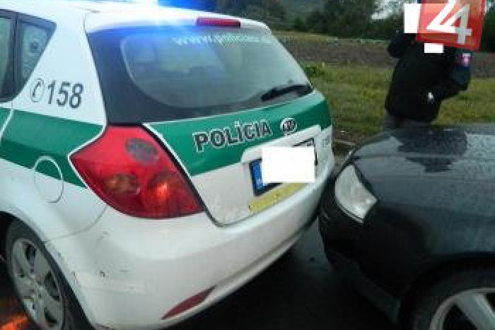 Ilustračný obrázok k článku Vodička s takmer tromi promile v Mikuláši? Zastavil ju až náraz do policajného auta!
