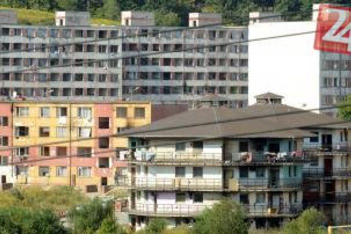 Ilustračný obrázok k článku Na Luníku IX to vrie: Rómov chcú vysťahovať z bytov, tí to odmietajú!