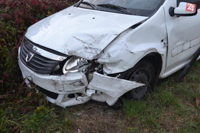 Ilustračný obrázok k článku Nešťastná nehoda neďaleko Moraviec: Policajti s hasičmi zasahovali pri zrážke áut!