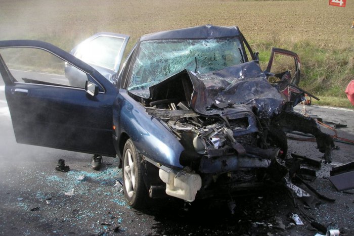 Ilustračný obrázok k článku Tragická dopravná nehoda za Hlohovcom: Vodič (†36) zrážku neprežil, cesta je uzavretá