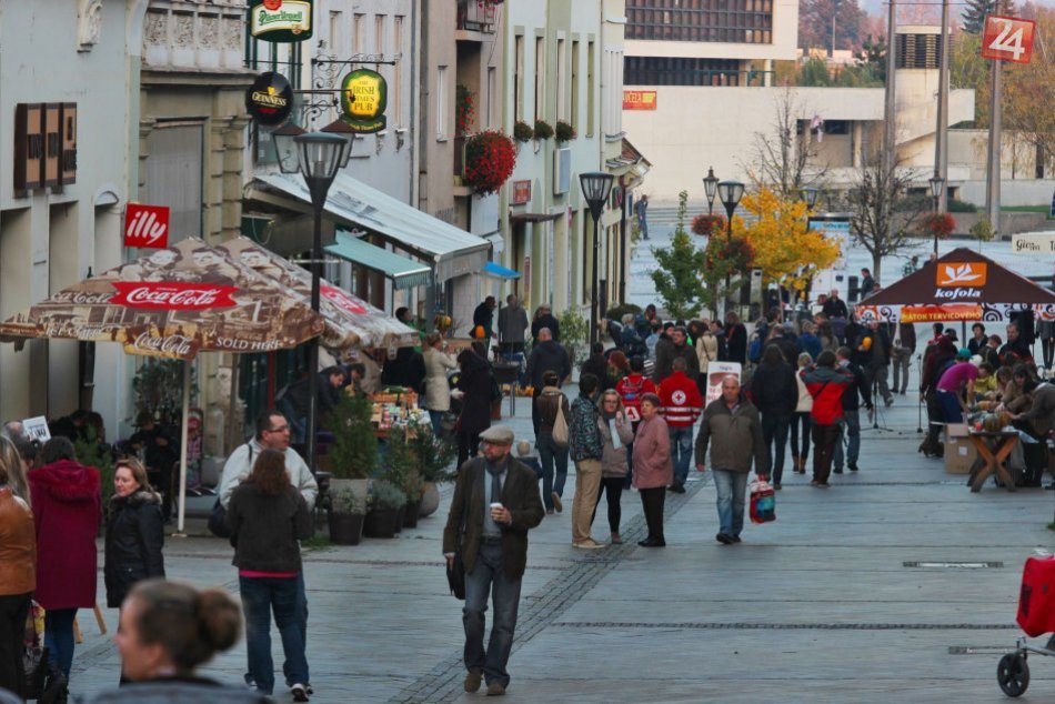 Ilustračný obrázok k článku Piatok Tekvicového prinesie pestrý program: Vystúpi aj divadelná kapela Živica