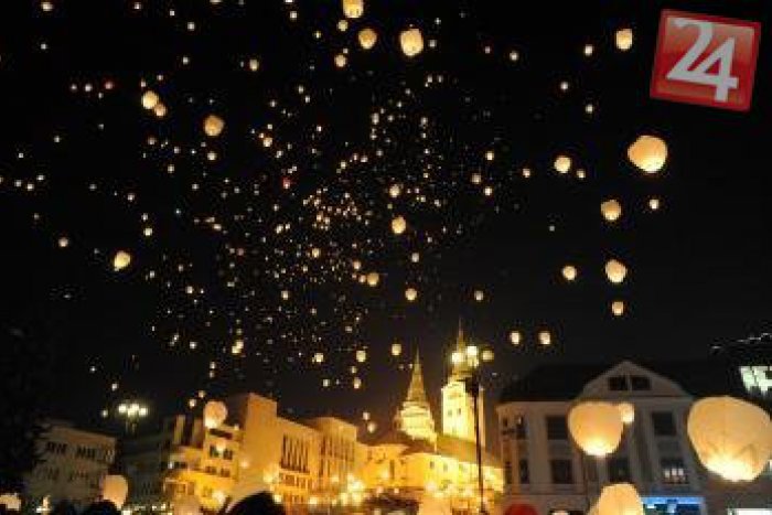 Ilustračný obrázok k článku Večer tisícov želaní v Žiline: Mesto nepovolilo vypúšťanie lampiónov šťastia!