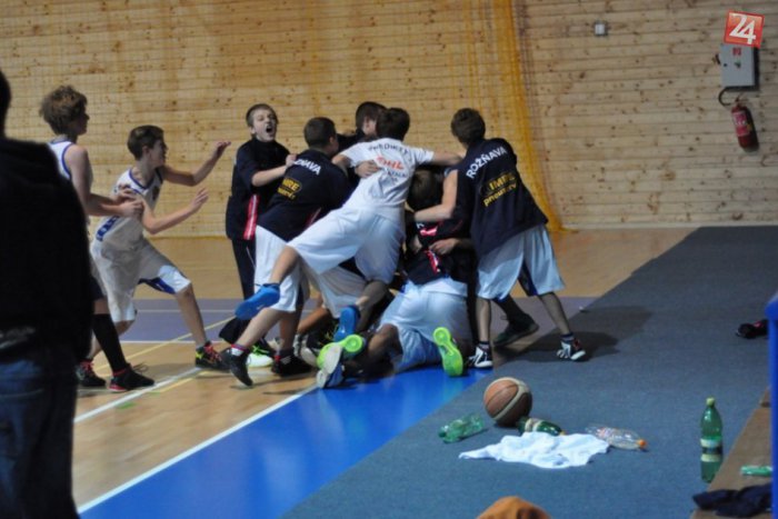 Ilustračný obrázok k článku Mladí basketbalisti uspešní iba v jednom zápase: Takto sa tešili z víťazstva