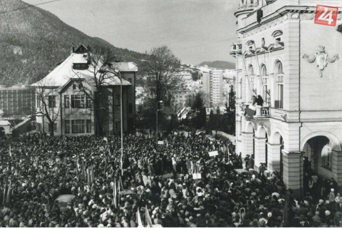 Ilustračný obrázok k článku Nežná revolúcia má dvadsaťštyri rokov. Slovensko slávilo sviatok