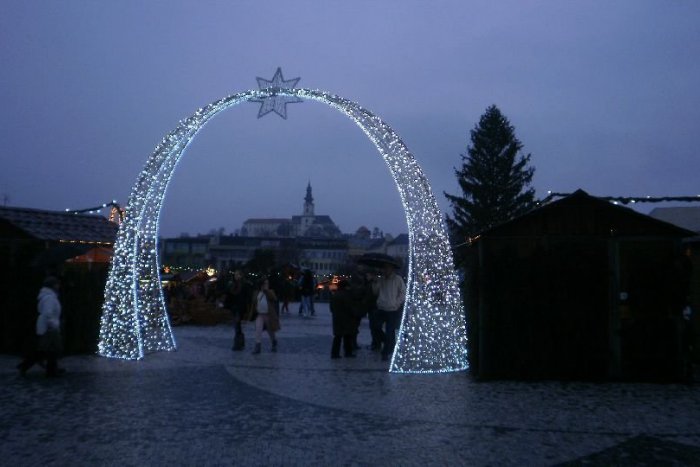 Ilustračný obrázok k článku Ohňostroj, Mikuláš a sprievod: Čo všetko nás tento rok čaká vo vianočnom mestečku?