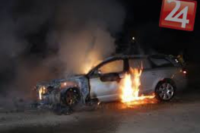 Ilustračný obrázok k článku V Poprade došlo k rušnej udalosti: Na ulici horeli osobné autá!