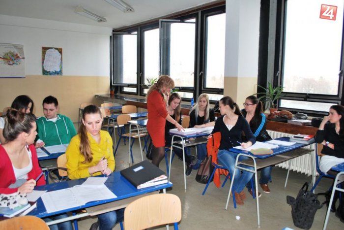 Ilustračný obrázok k článku Bratislavskí učitelia organizujú Zraz dlhých nosov