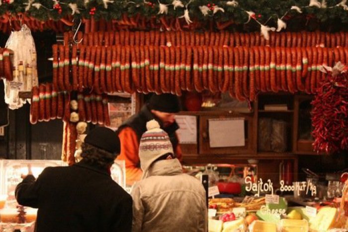 Ilustračný obrázok k článku Vianočné trhy v Topoľčiankach už tento víkend: Na aký program sa môžeme tešiť?