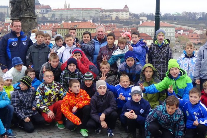 Ilustračný obrázok k článku Mladí futbalisti si zahrali v Prahe. Nastúpili proti Slavii, Sparte a Vyšehradu