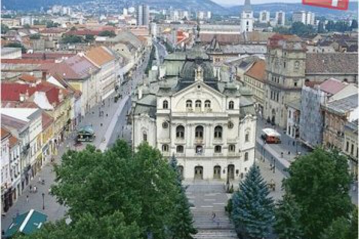 Ilustračný obrázok k článku Počet mestských častí sa nezmení: Mesto chce šetriť inde... bude sa to týkať platov!