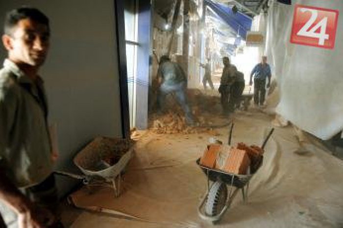 Ilustračný obrázok k článku V nemocnici v Krompachoch sa opäť vynovuje: Vymení sa aj viac ako 100 okien!