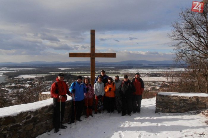 Ilustračný obrázok k článku FOTO: Mikulášska túra michalovských turistov. 15 542 krokov s nádychom zimy