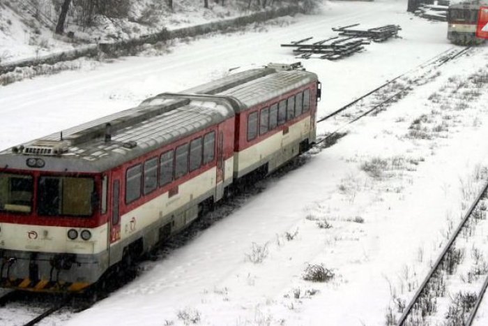 Ilustračný obrázok k článku Vlaky hlásili zrážky: Neuveríte, čomu čelili na koľajniciach!